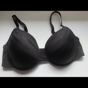 Delta Burke 40DD Black Bra